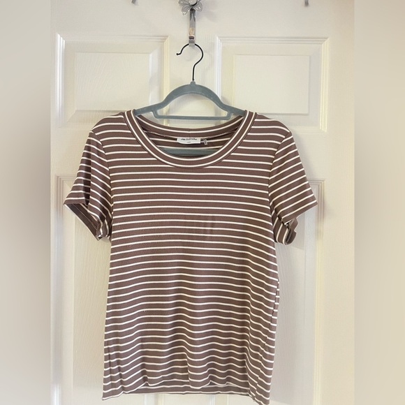 LNA Clothing Tops - LNA Clothing short sleeve brown & white striped tee. Ribbed. VERY GUC! Size Lg.